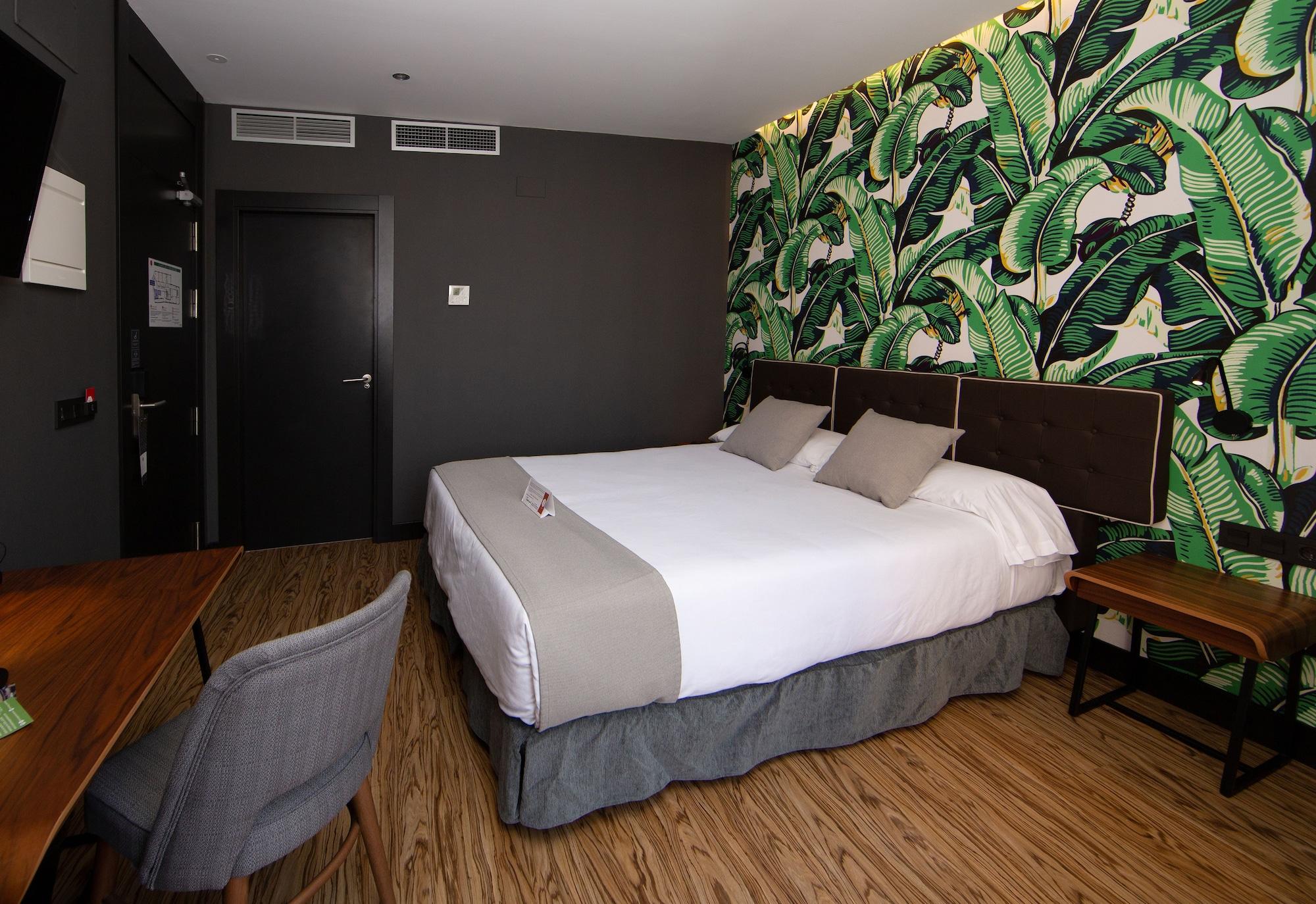 Malaga Premium Hotel Екстер'єр фото