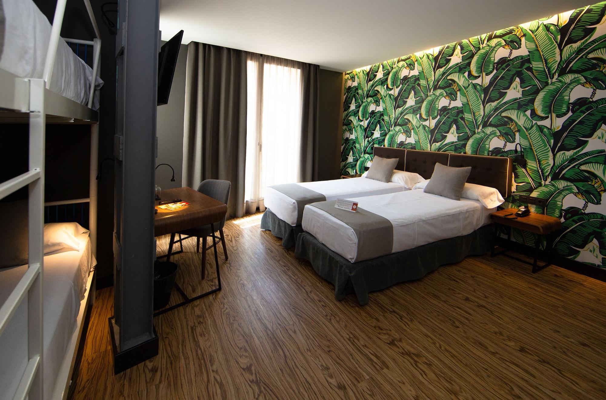 Malaga Premium Hotel Екстер'єр фото