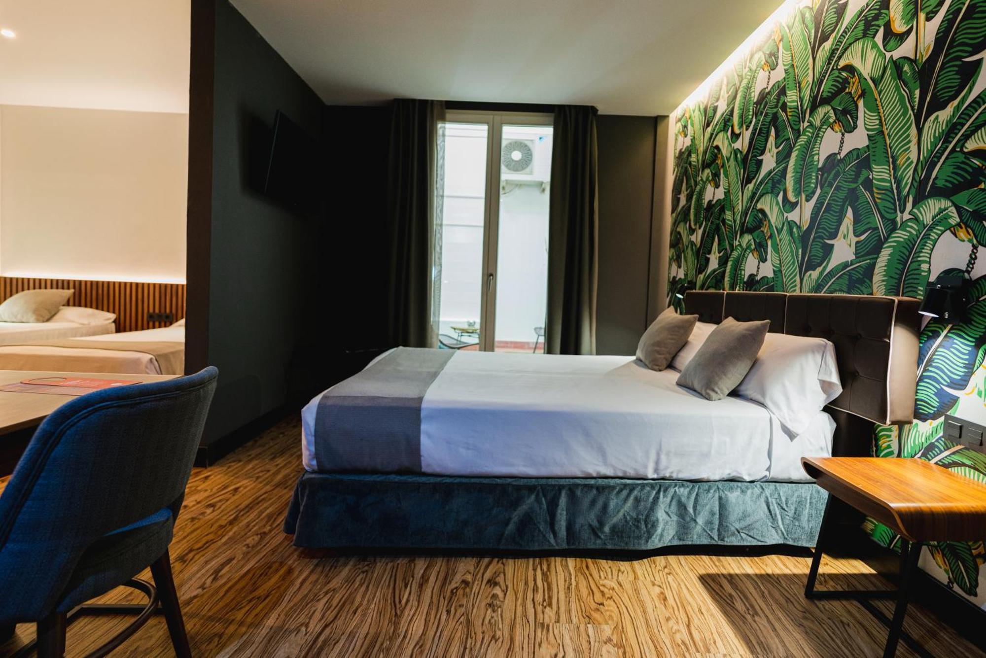 Malaga Premium Hotel Екстер'єр фото